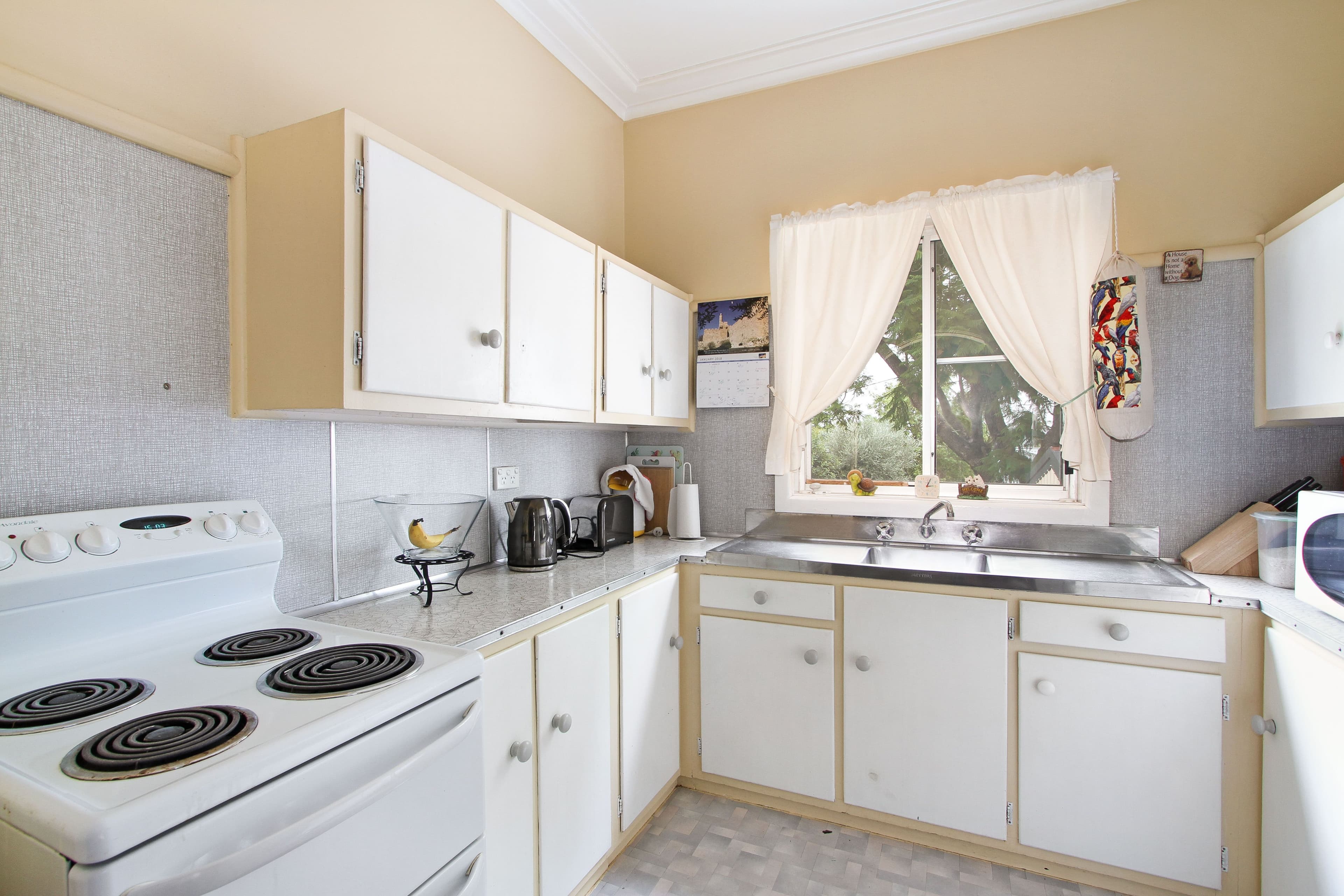 23 Phillip Street, Tamworth NSW 2340, Tamworth - Thumbnail 2