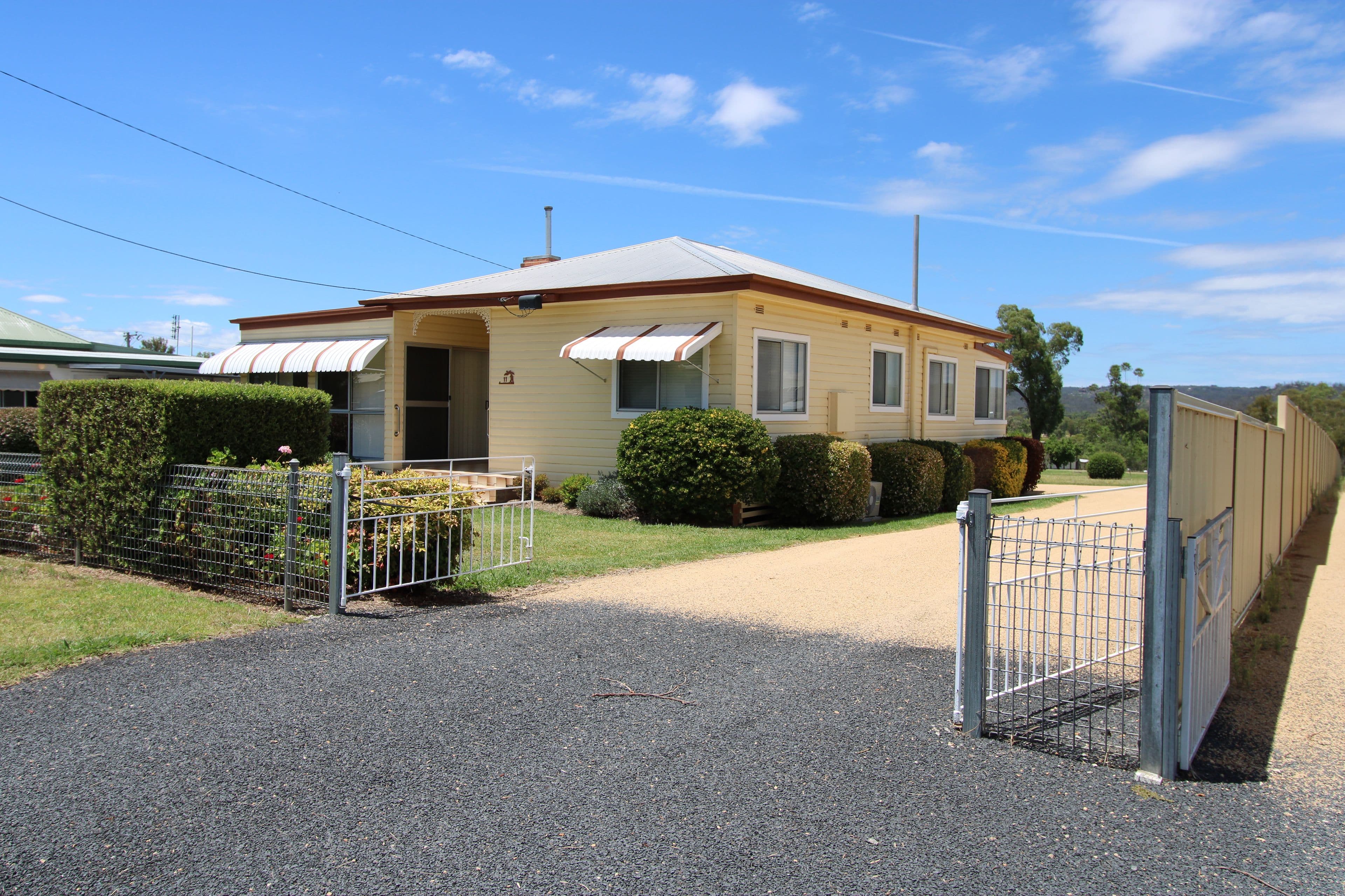 11 Albert Street, Inverell NSW 2360, Inverell - Thumbnail 4