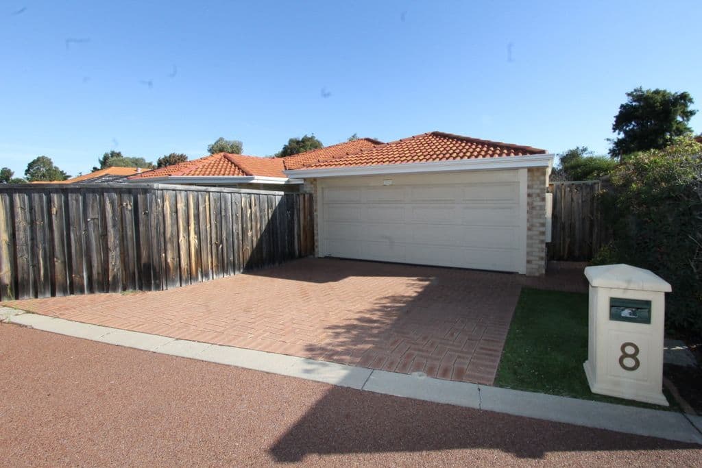 8 Paperbark Place, Ellenbrook WA 6069, Ellenbrook - Thumbnail 2
