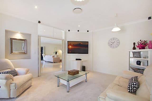 22 Sky Royal Terrace, BURLEIGH HEADS QLD 4220, Burleigh Heads - Thumbnail 3
