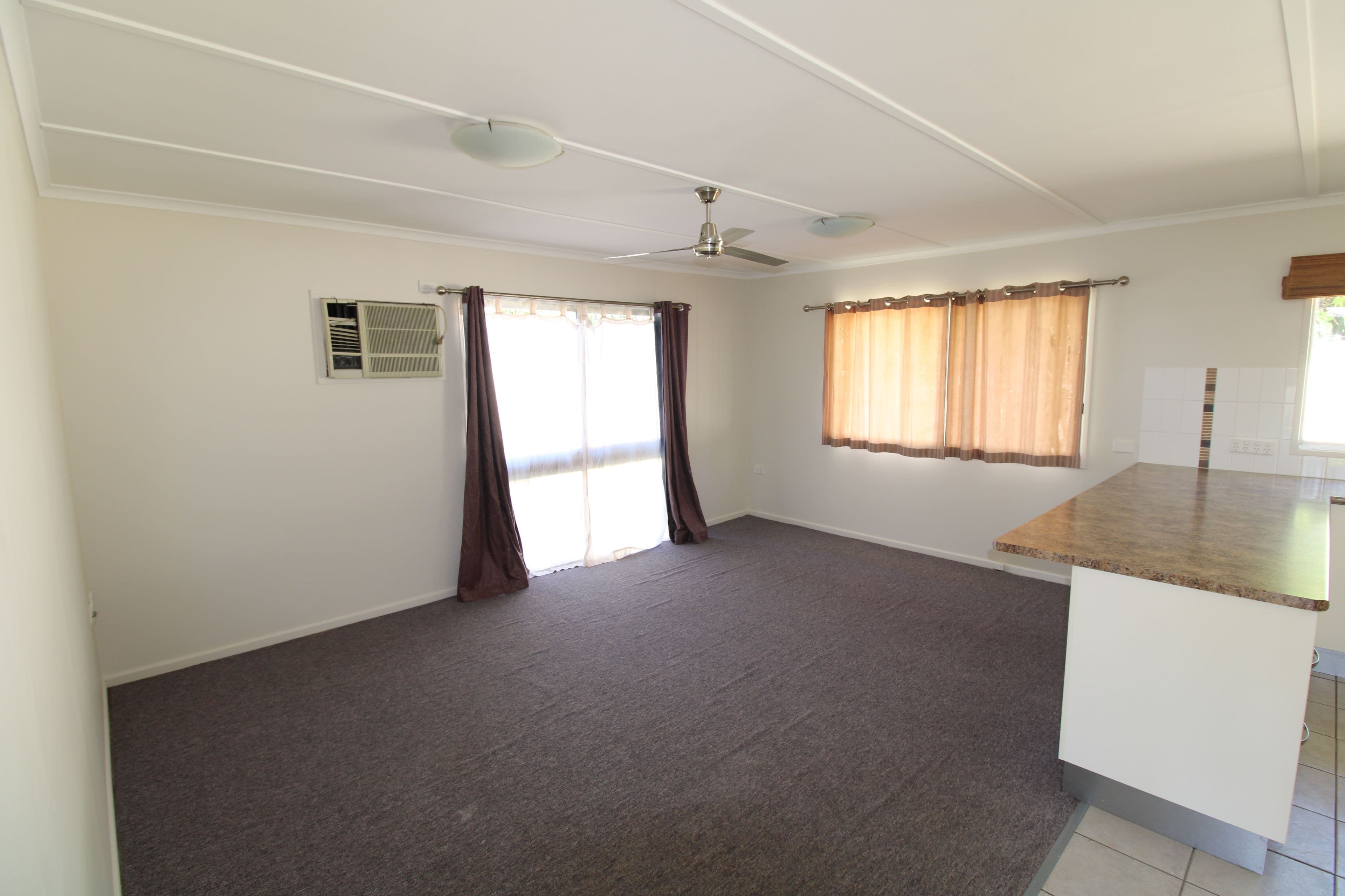 11 Carbeen Place, Emerald QLD 4720, Emerald - Thumbnail 4