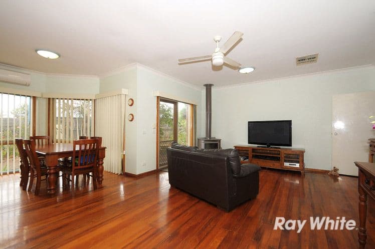 295 Centre Road, NARRE WARREN SOUTH VIC 3805, Narre Warren South - Thumbnail 8