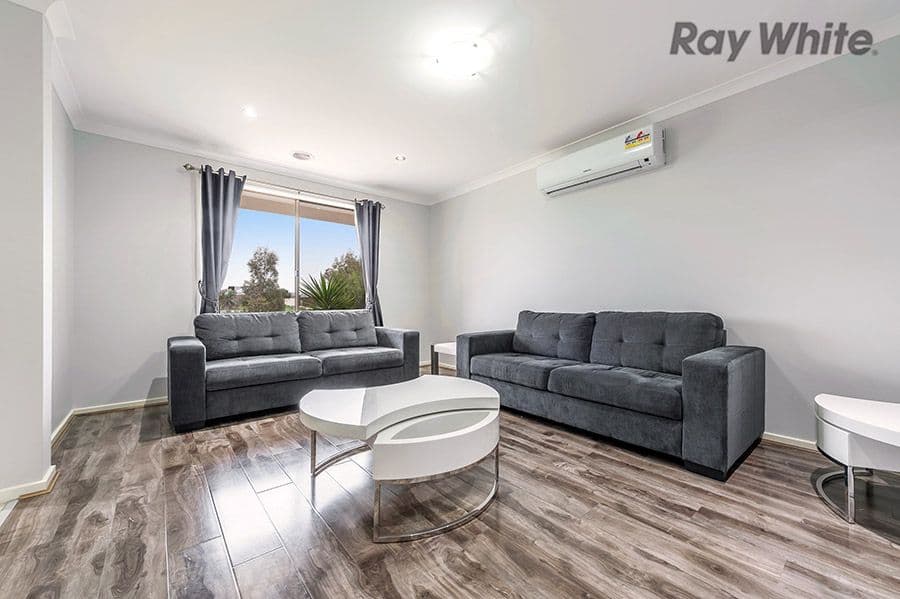 37 River Views Road, Melton West VIC 3337, Melton West - Thumbnail 3