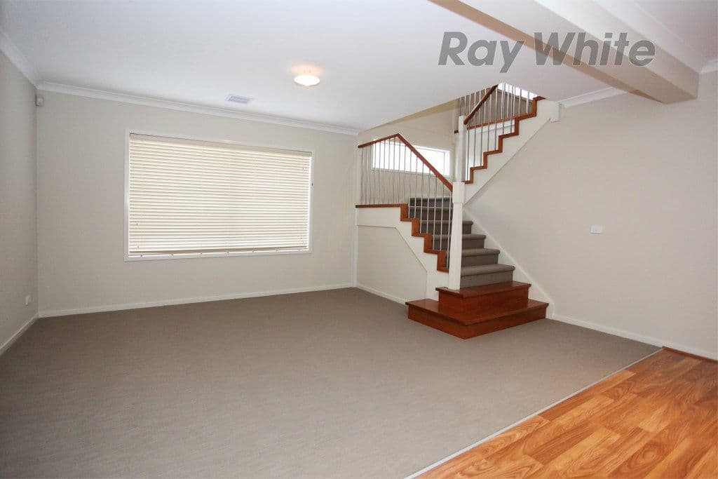 37 Waves Drive, POINT COOK VIC 3030, Point Cook - Thumbnail 4