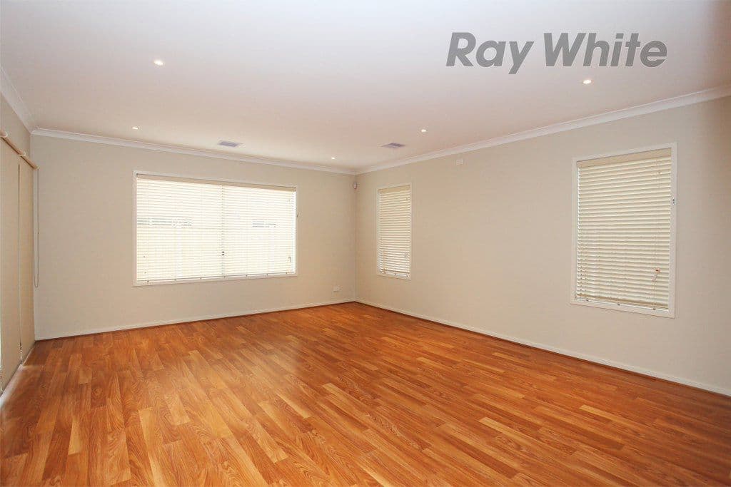 37 Waves Drive, POINT COOK VIC 3030, Point Cook - Thumbnail 8