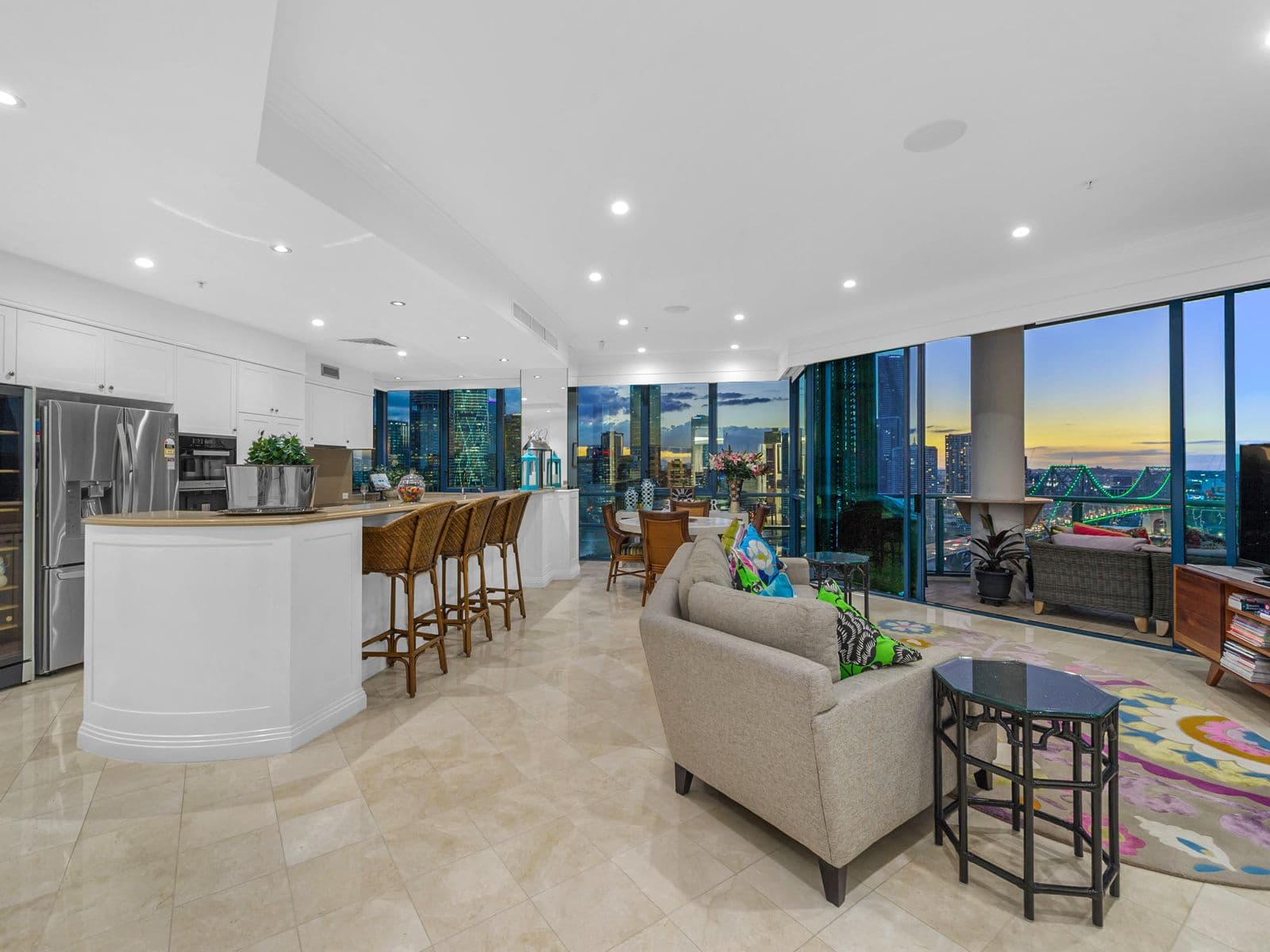 8 Goodwin Street, Kangaroo Point QLD 4169, Kangaroo Point - Thumbnail 2