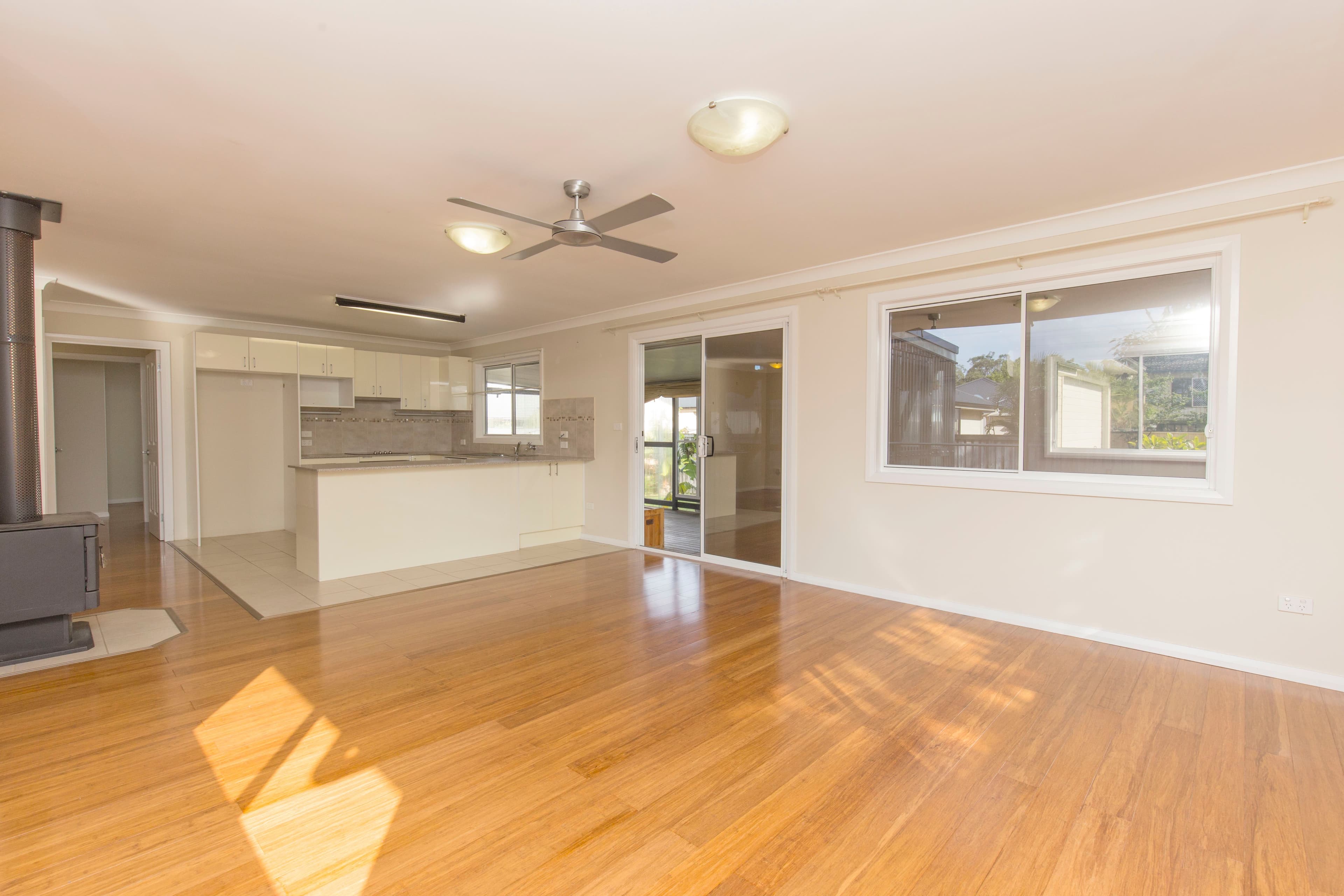 35 Myall Street, Tea Gardens NSW 2324, Tea Gardens - Thumbnail 3