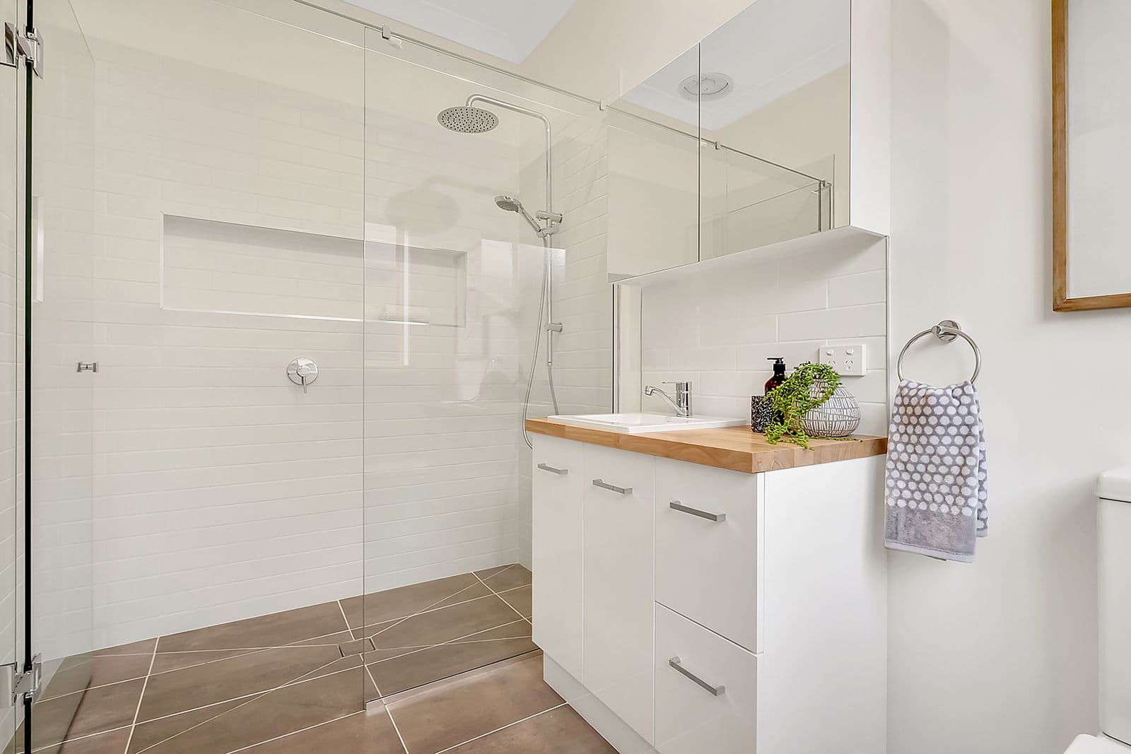 4 Mittagong Rise, Craigieburn VIC 3064, Craigieburn - Thumbnail 6