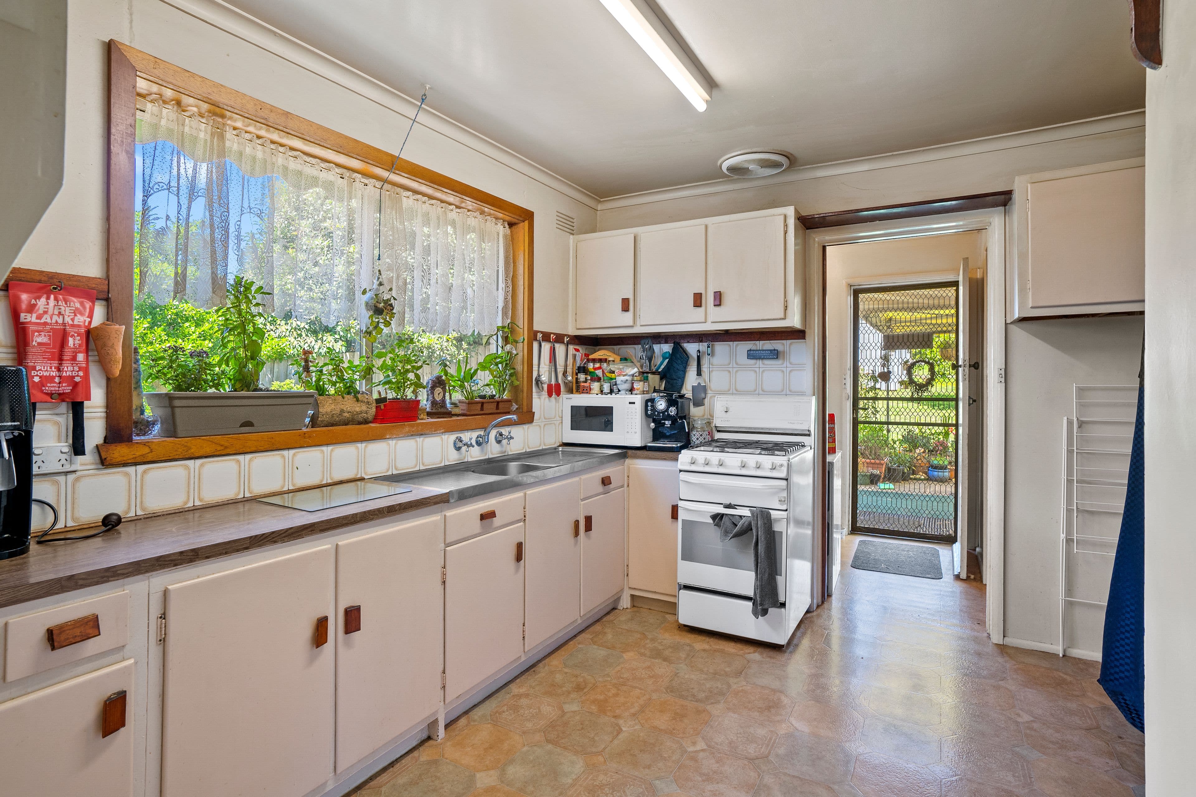 4 Mason Street, Ferntree Gully VIC 3156, Ferntree Gully - Thumbnail 4
