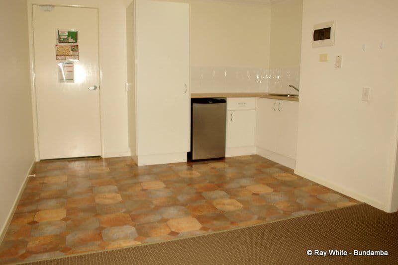 9 Lindsay Street, Bundamba QLD 4304, Bundamba - Thumbnail 2