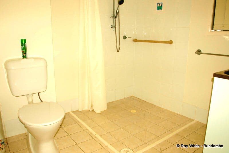 9 Lindsay Street, Bundamba QLD 4304, Bundamba - Thumbnail 5