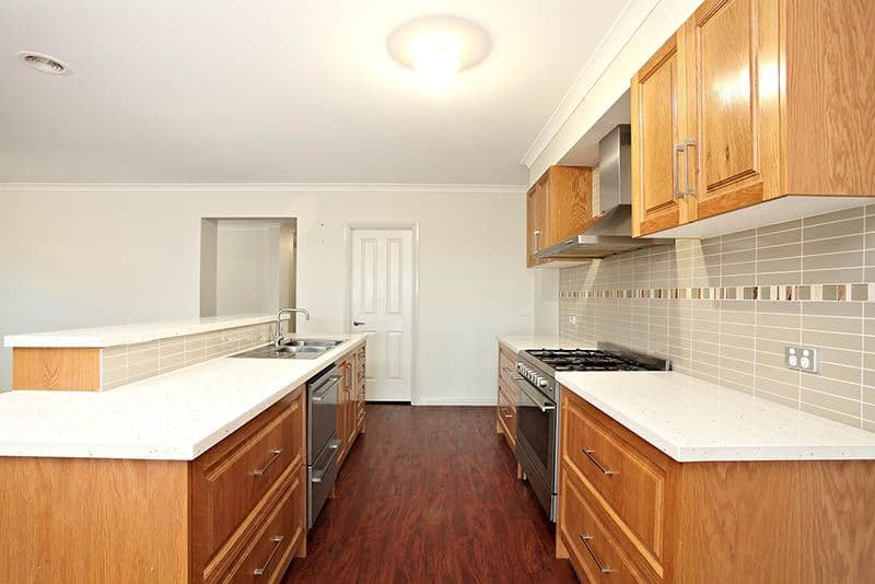 24 Highwood Drive, HILLSIDE VIC 3037, Hillside - Thumbnail 3