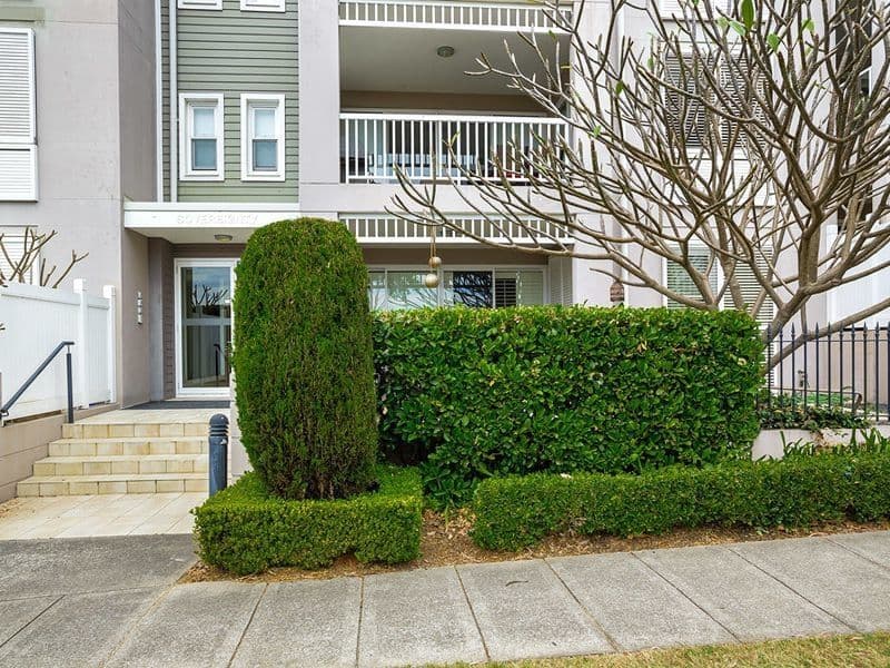 12/4 Admiralty Drive, Breakfast Point - Thumbnail 8