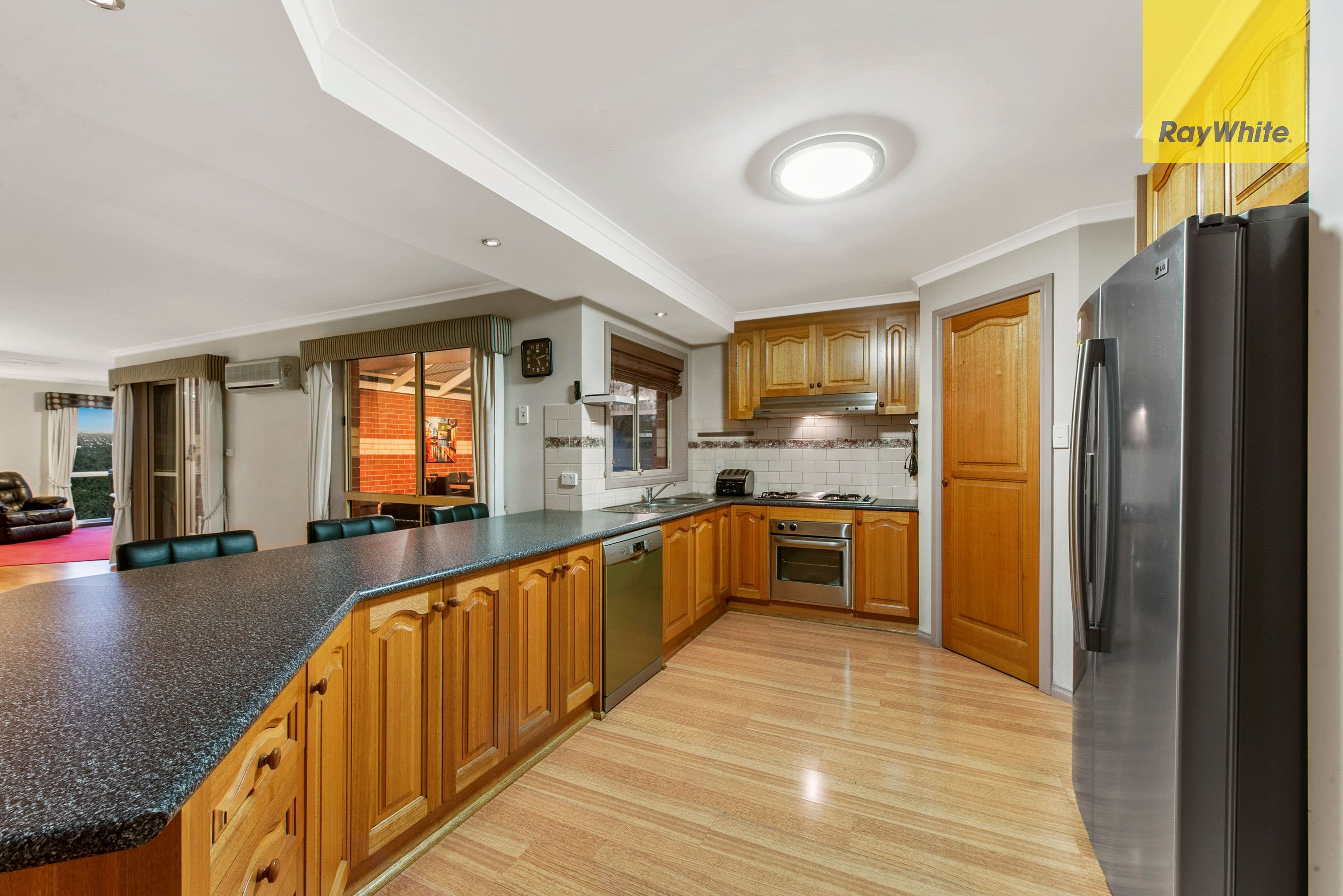 8 Bank Place, Taylors Hill VIC 3037, Taylors Hill - Thumbnail 3