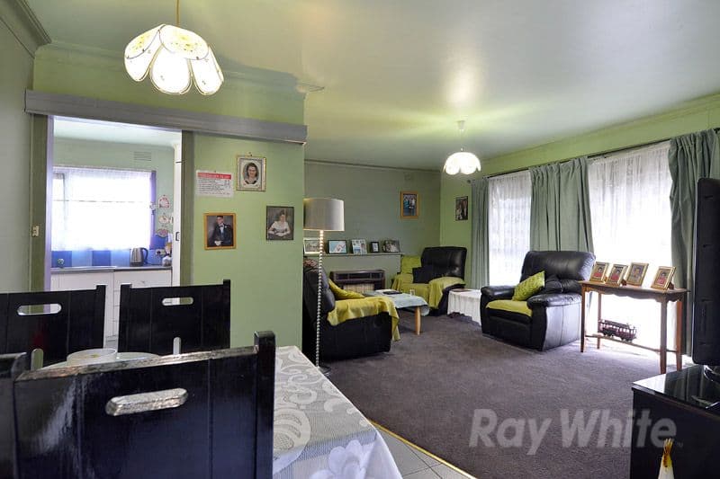 11 Elton Road, FERNTREE GULLY VIC 3156, Ferntree Gully - Thumbnail 2