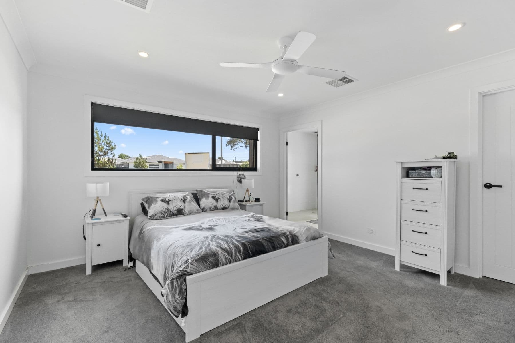 13 Vincent Avenue, Goulburn NSW 2580, Goulburn - Thumbnail 2