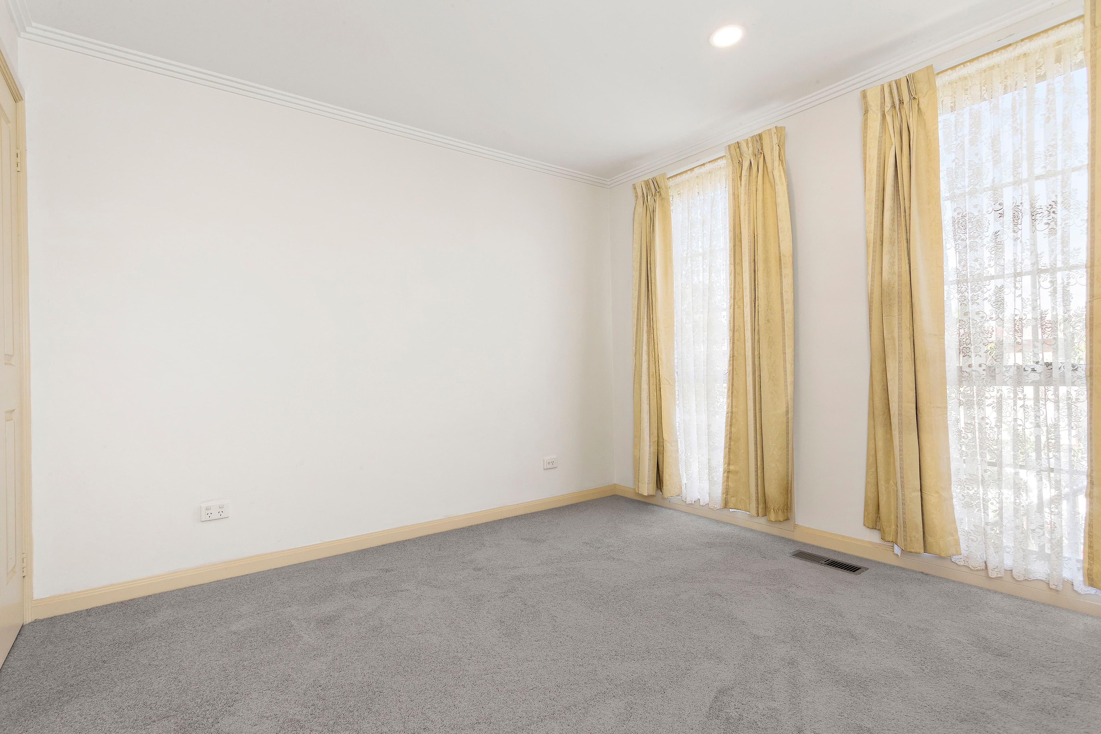 10 Dorman Court, Mill Park VIC 3082, Mill Park - Thumbnail 8