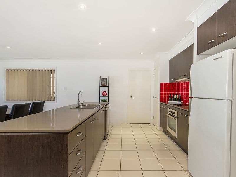 17 Felling Drive, Maudsland QLD 4210, Maudsland - Thumbnail 2