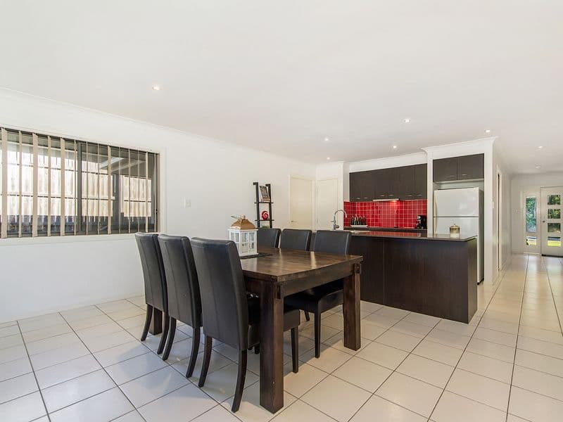 17 Felling Drive, Maudsland QLD 4210, Maudsland - Thumbnail 4