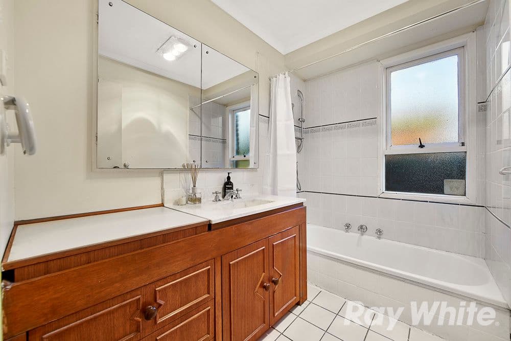 135 Capital Avenue, Glen Waverley VIC 3150, Glen Waverley - Thumbnail 7