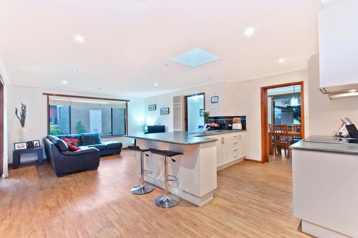 32 Sundale Road, WARRNAMBOOL VIC 3280, Warrnambool - Thumbnail 6