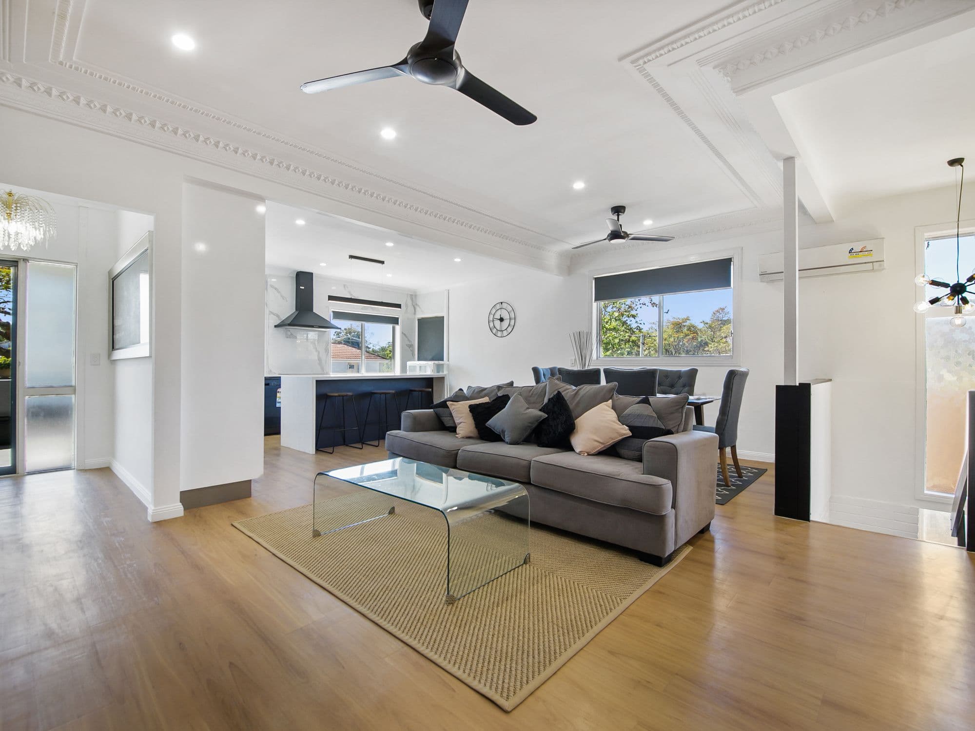 27 Justin Street, Holland Park West QLD 4121, Holland Park West - Thumbnail 2