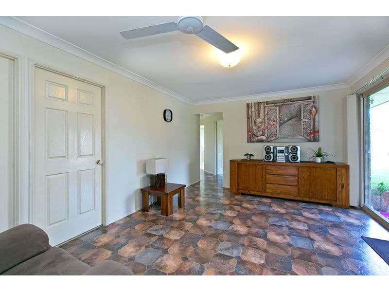 52 Poinciana Avenue, VICTORIA POINT QLD 4165, Victoria Point - Thumbnail 3