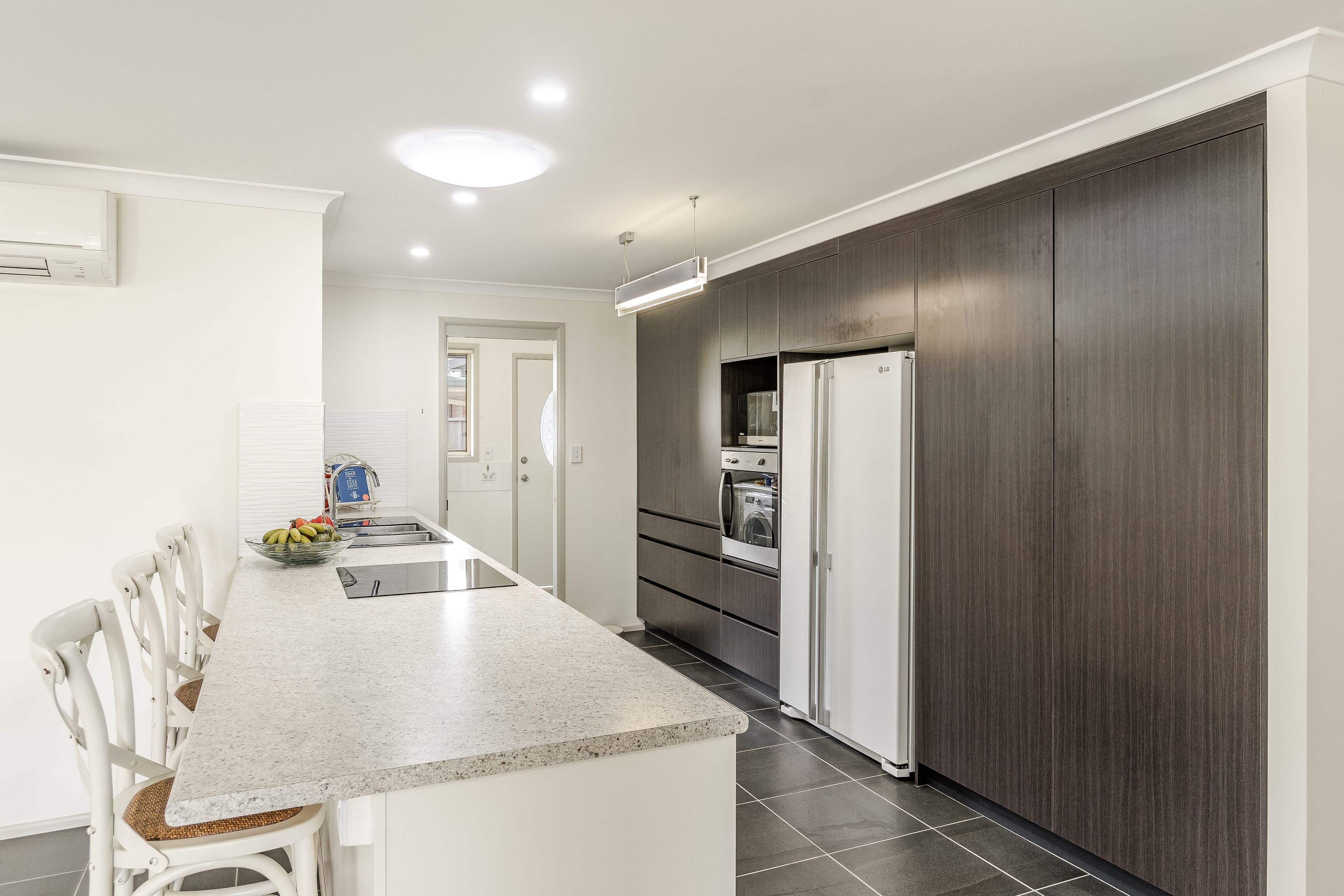 11 Parkview Crescent, Yamba NSW 2464, Yamba - Thumbnail 2