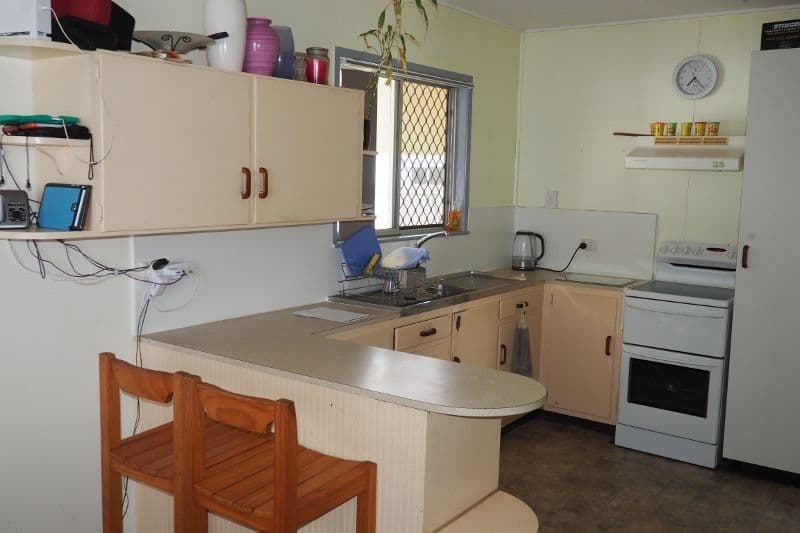 28 Bedford Street, Maryborough QLD 4650, Maryborough - Thumbnail 3