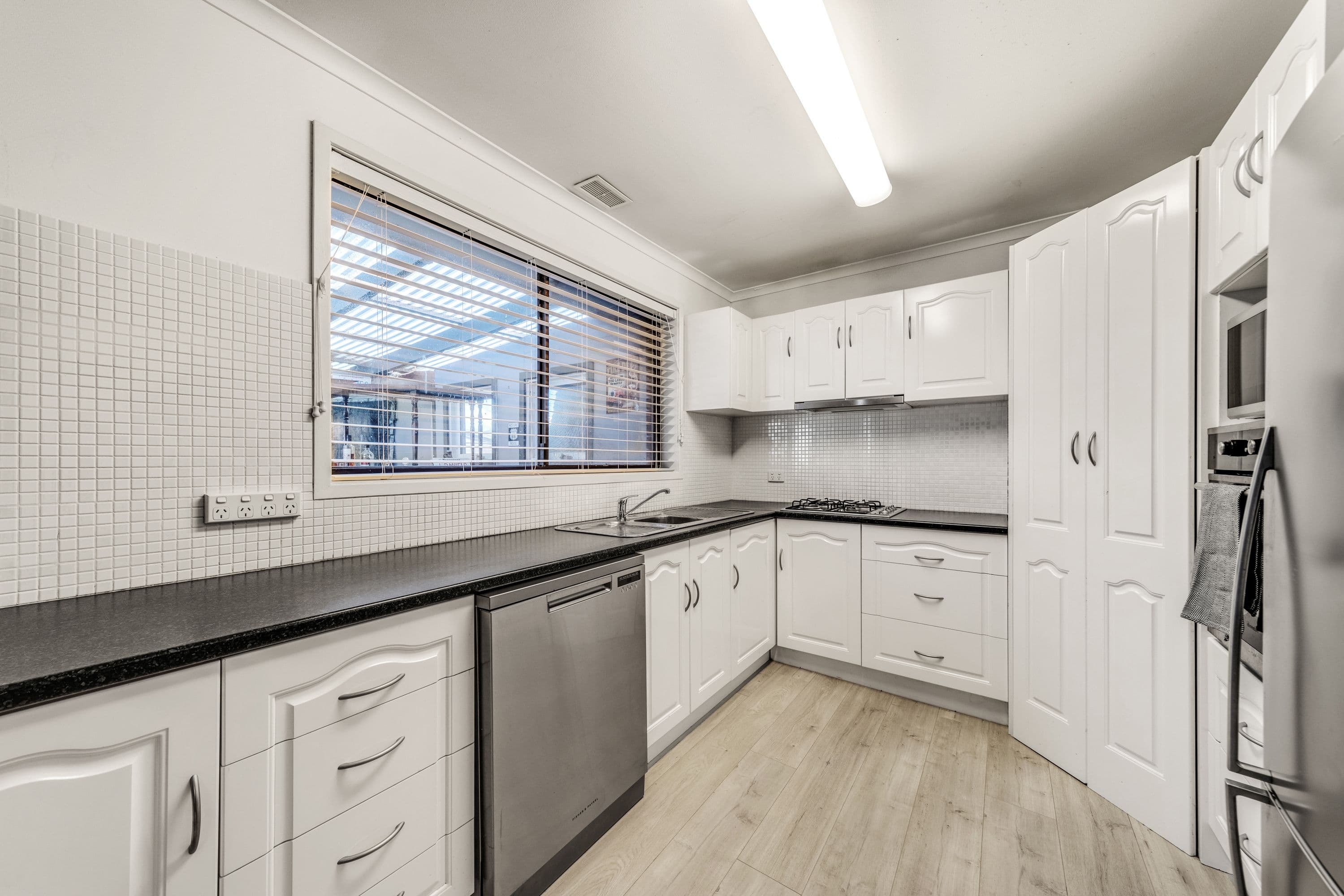 19 Barraclough Crescent, Monash ACT 2904, Monash - Thumbnail 8