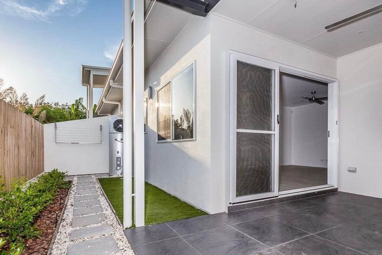 15 Landsborough Avenue, Scarborough QLD 4020, Scarborough - Thumbnail 8