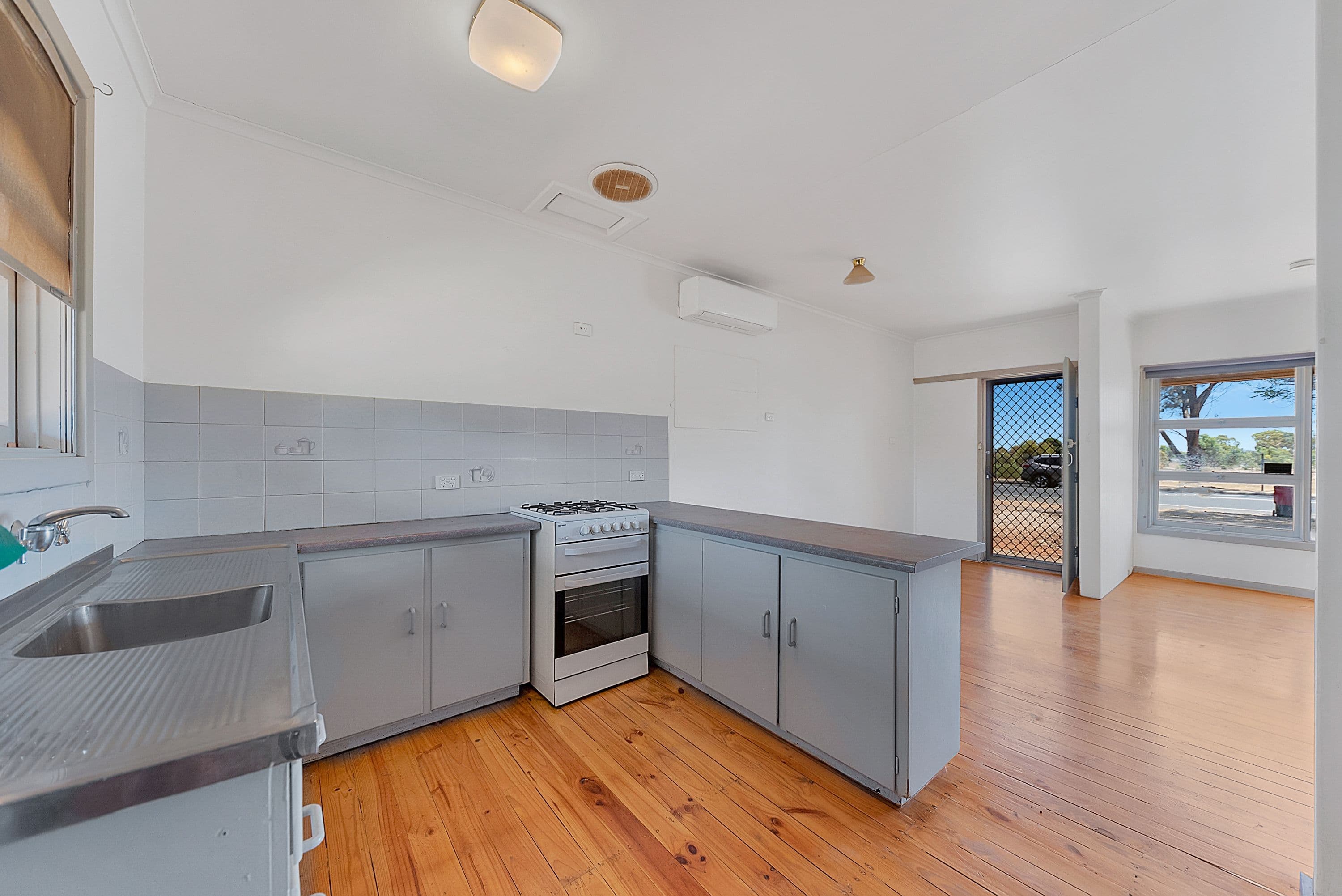 130 Coventry Road, Smithfield Plains SA 5114, Smithfield Plains - Thumbnail 7