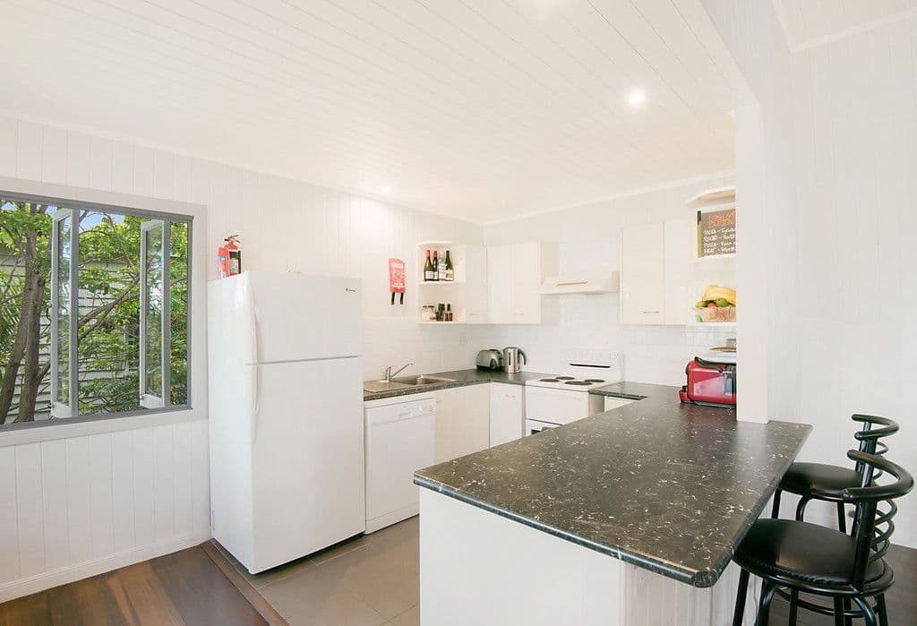 19 Oliver Street, Kedron QLD 4031, Kedron - Thumbnail 4