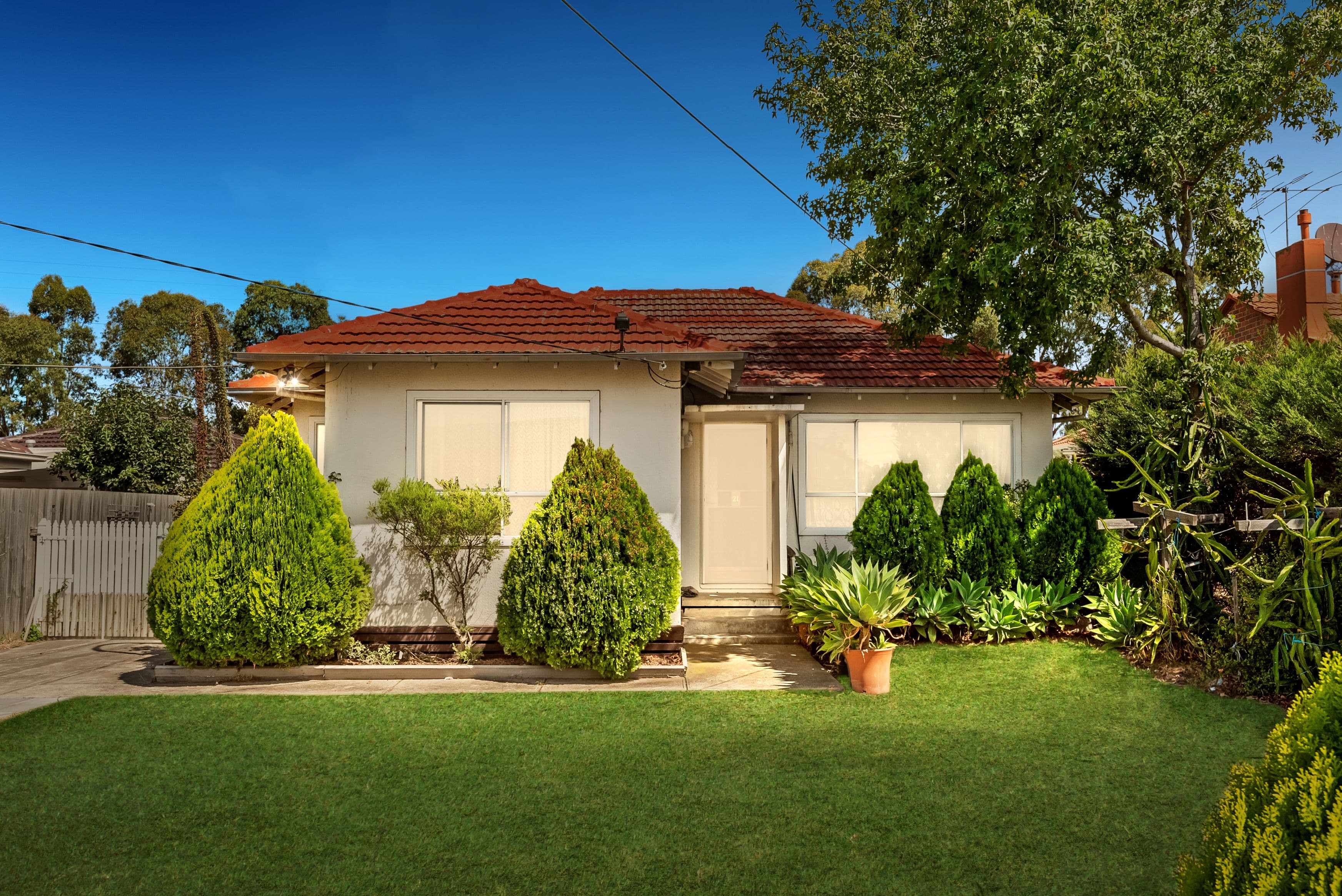 21 Elliot Avenue, Broadmeadows VIC 3047, Broadmeadows - Thumbnail 2