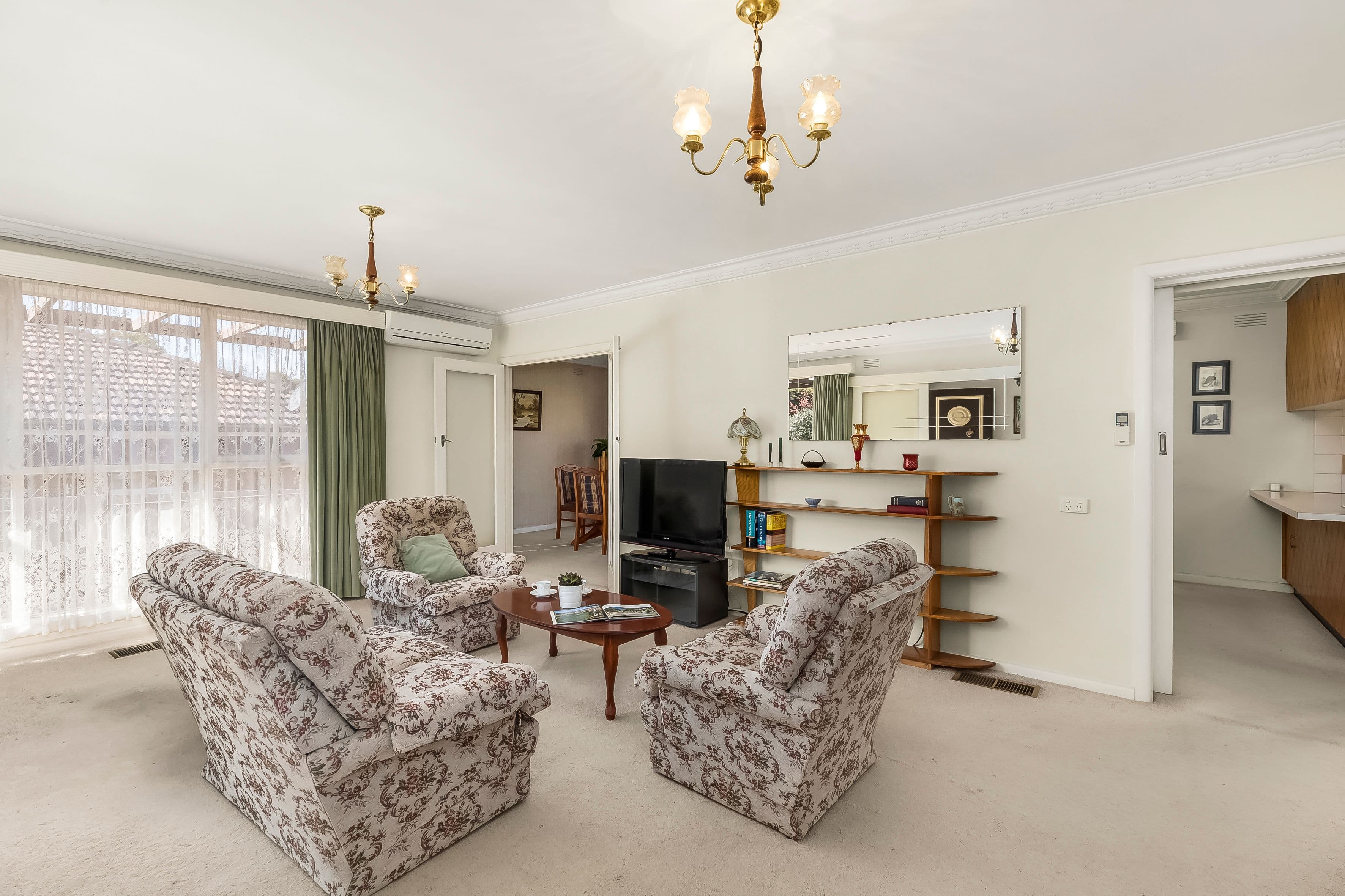 20 Southdown Avenue, Glen Waverley VIC 3150, Glen Waverley - Thumbnail 4