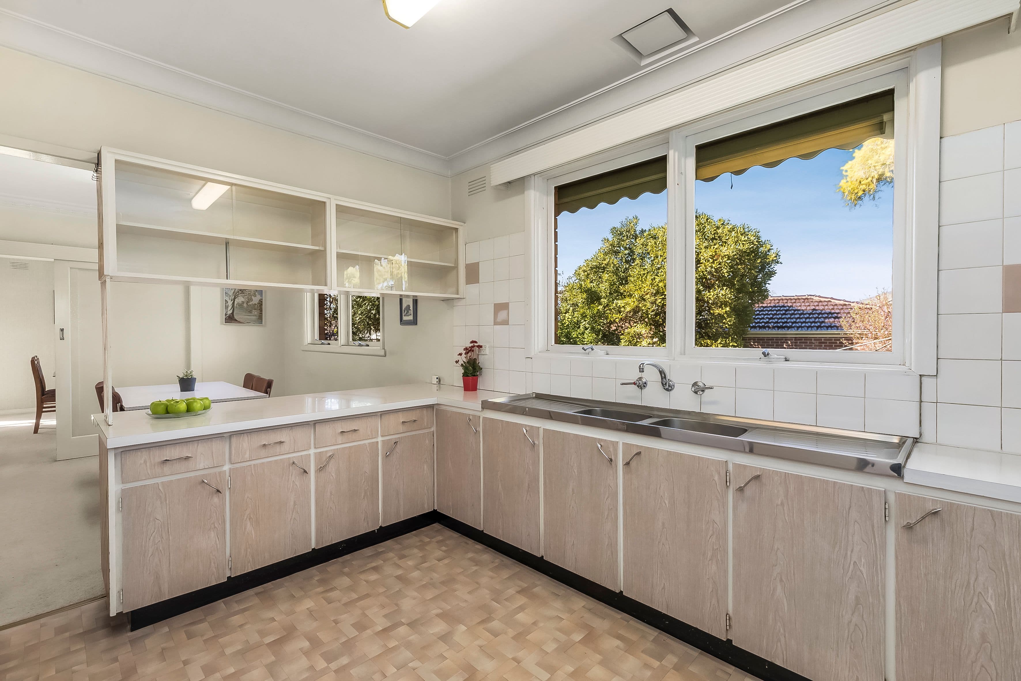 20 Southdown Avenue, Glen Waverley VIC 3150, Glen Waverley - Thumbnail 6