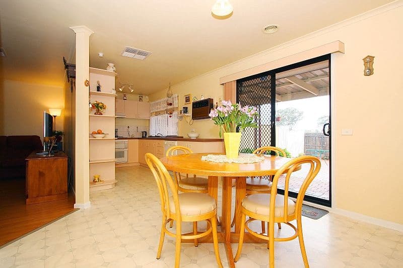 113 Woolnough Drive, Mill Park VIC 3082, Mill Park - Thumbnail 3