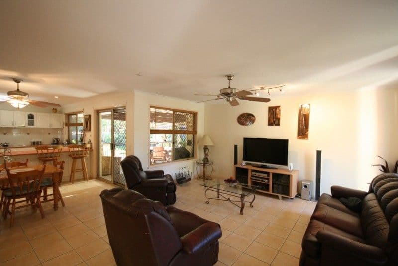 10 Collie Street, SHAILER PARK QLD 4128, Shailer Park - Thumbnail 2