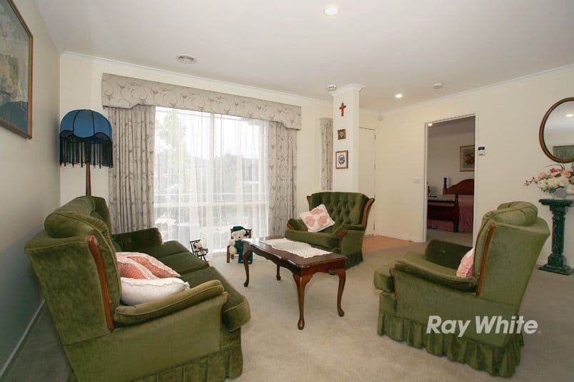 53 Scotsdale Drive, CRANBOURNE EAST VIC 3977, Cranbourne East - Thumbnail 5