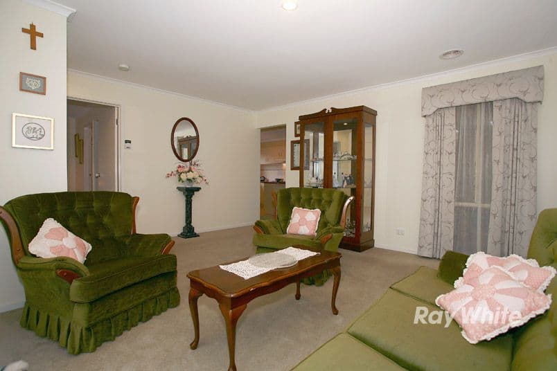53 Scotsdale Drive, CRANBOURNE EAST VIC 3977, Cranbourne East - Thumbnail 6