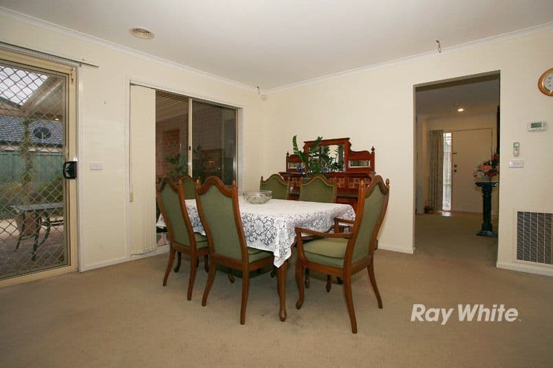 53 Scotsdale Drive, CRANBOURNE EAST VIC 3977, Cranbourne East - Thumbnail 7