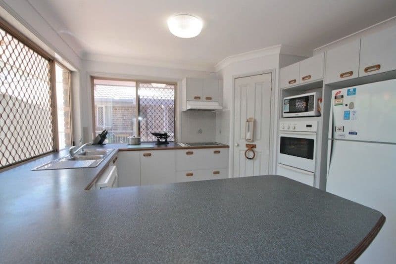 93 Tranquility Drive, ROTHWELL QLD 4022, Rothwell - Thumbnail 2