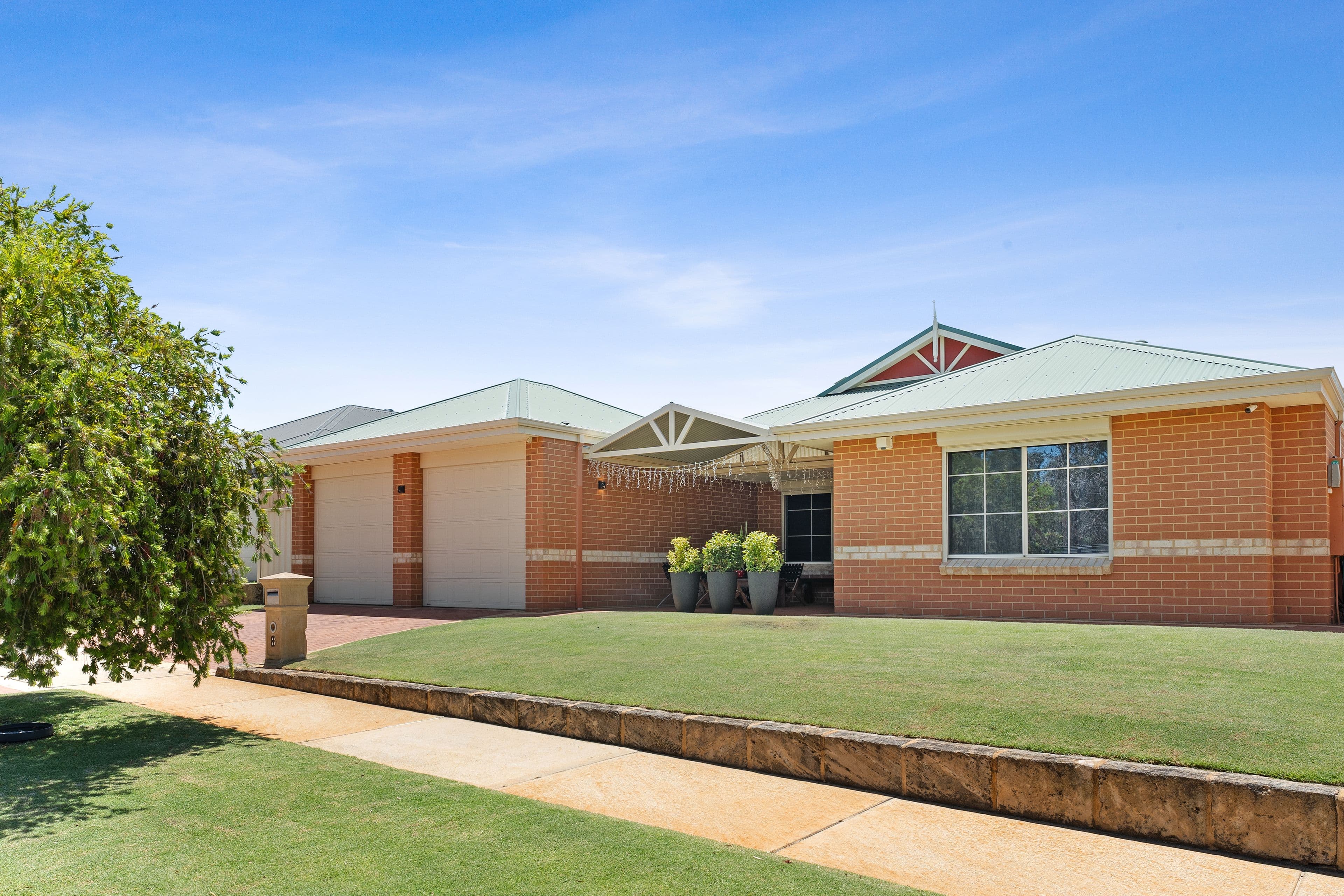 8 Valour Bend, Baldivis WA 6171, Baldivis - Thumbnail 2