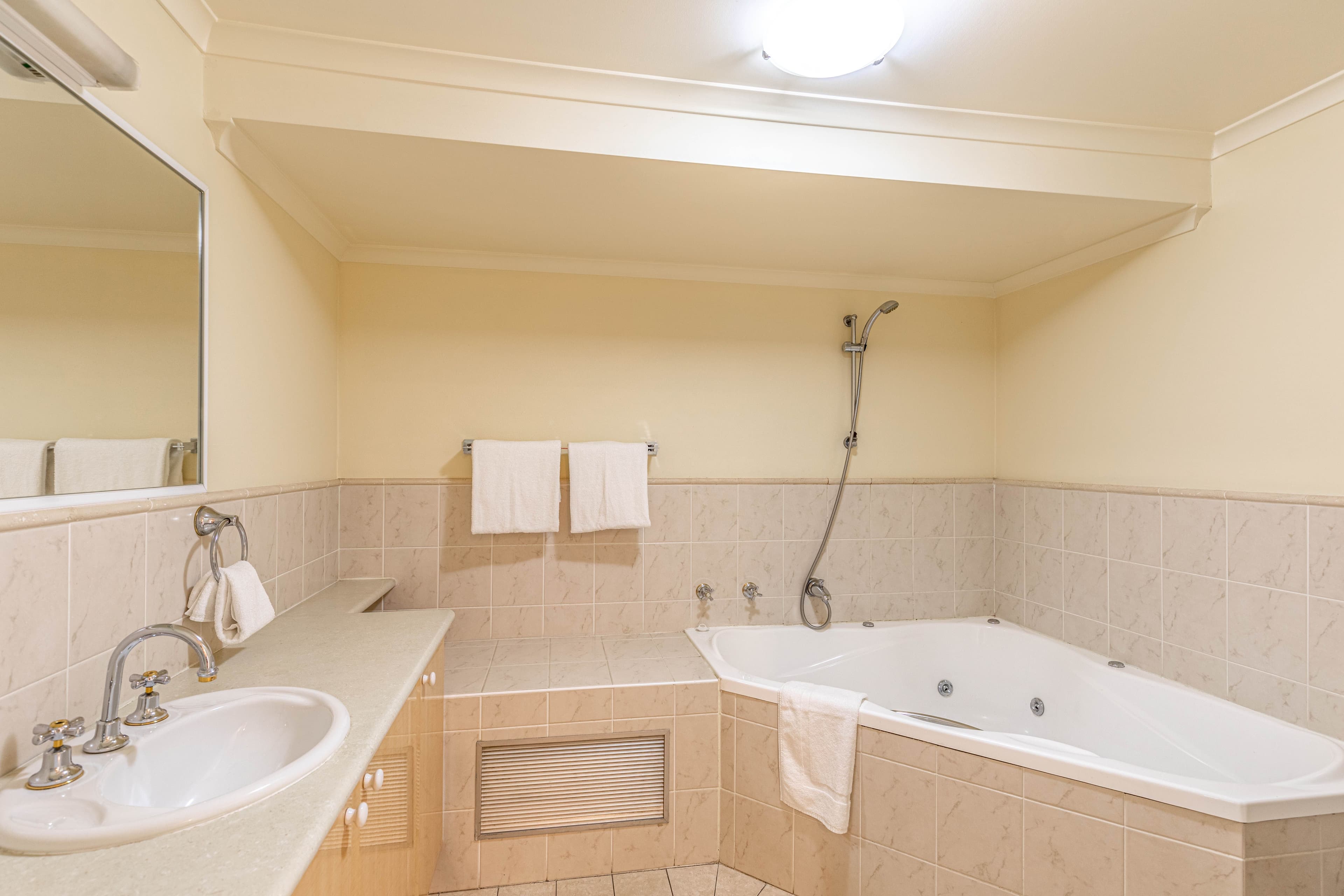 Unit 4 4/108 William Street, Bathurst NSW 2795, Bathurst - Thumbnail 5