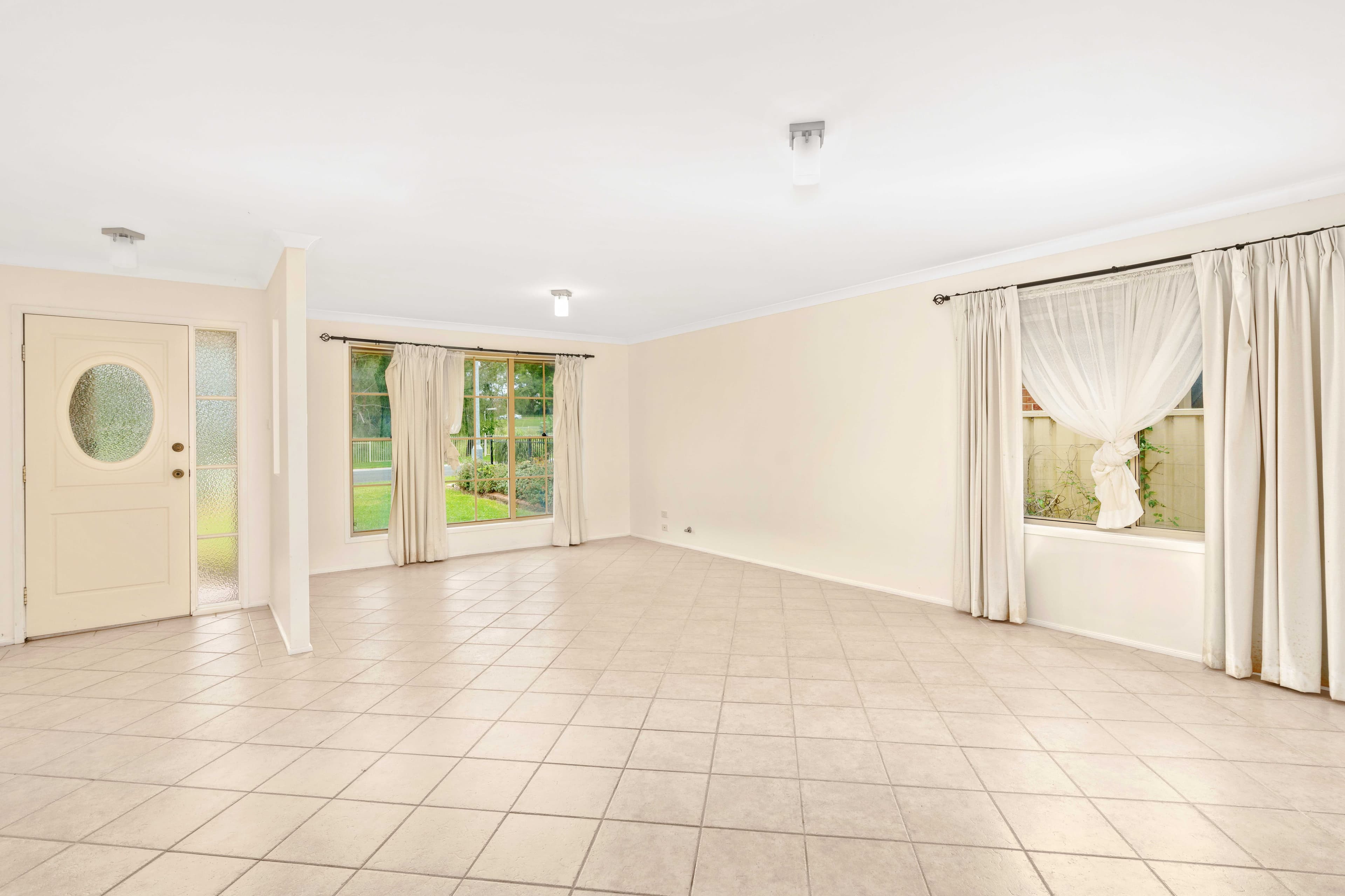 13 Burradoo Crescent, Nowra NSW 2541, Nowra - Thumbnail 2