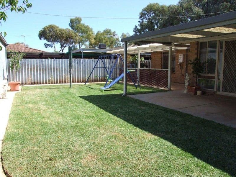 4 Tracey Avenue, PARALOWIE SA 5108, Paralowie - Thumbnail 2