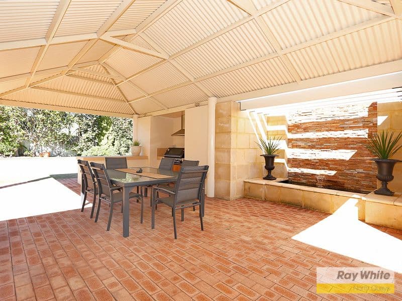 4 Seville Close, HILLARYS WA 6025, Hillarys - Thumbnail 2