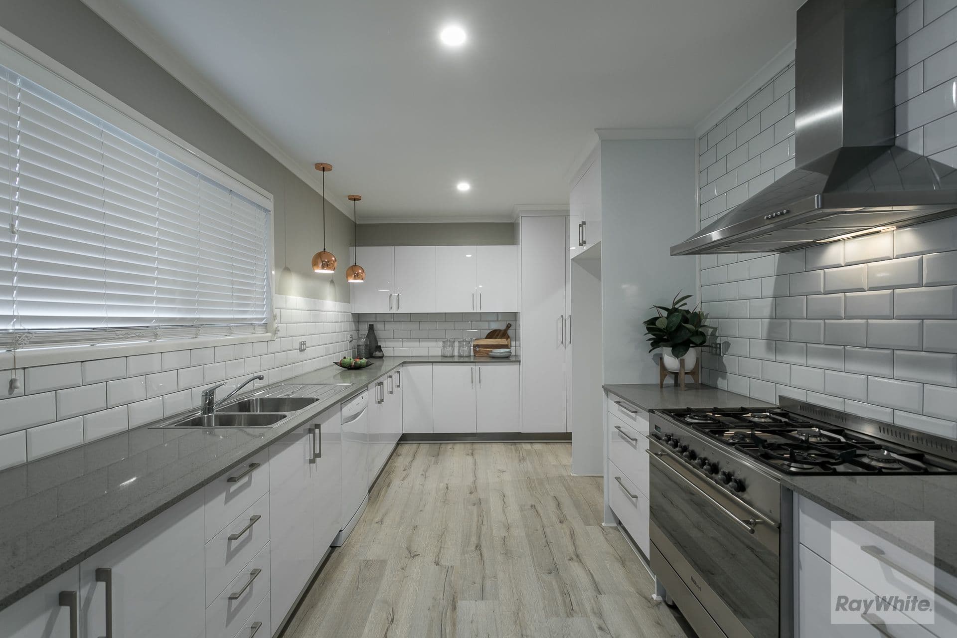279 Colburn Avenue, Victoria Point QLD 4165, Victoria Point - Thumbnail 6
