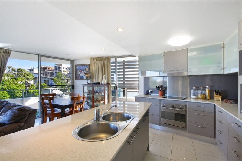 Unit 301 'Providence' 3 Arthur Street, KINGS BEACH QLD 4551, Kings Beach - Thumbnail 4