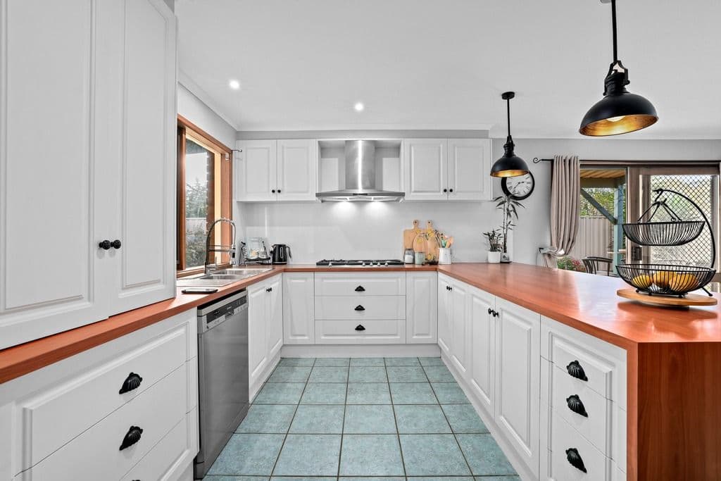 34 Barber Drive, Hoppers Crossing VIC 3029, Hoppers Crossing - Thumbnail 8